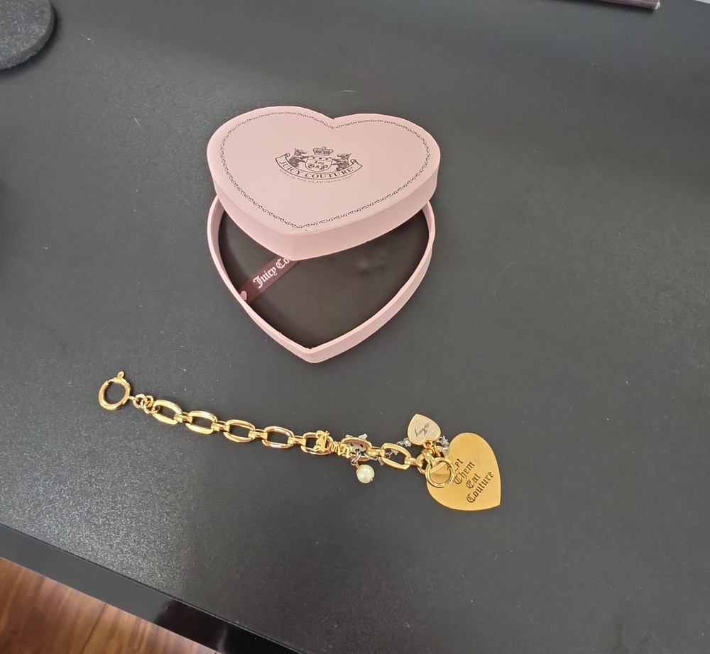 Juicy Couture Gold Heart Charm Link Bracelet with Pearl Accent